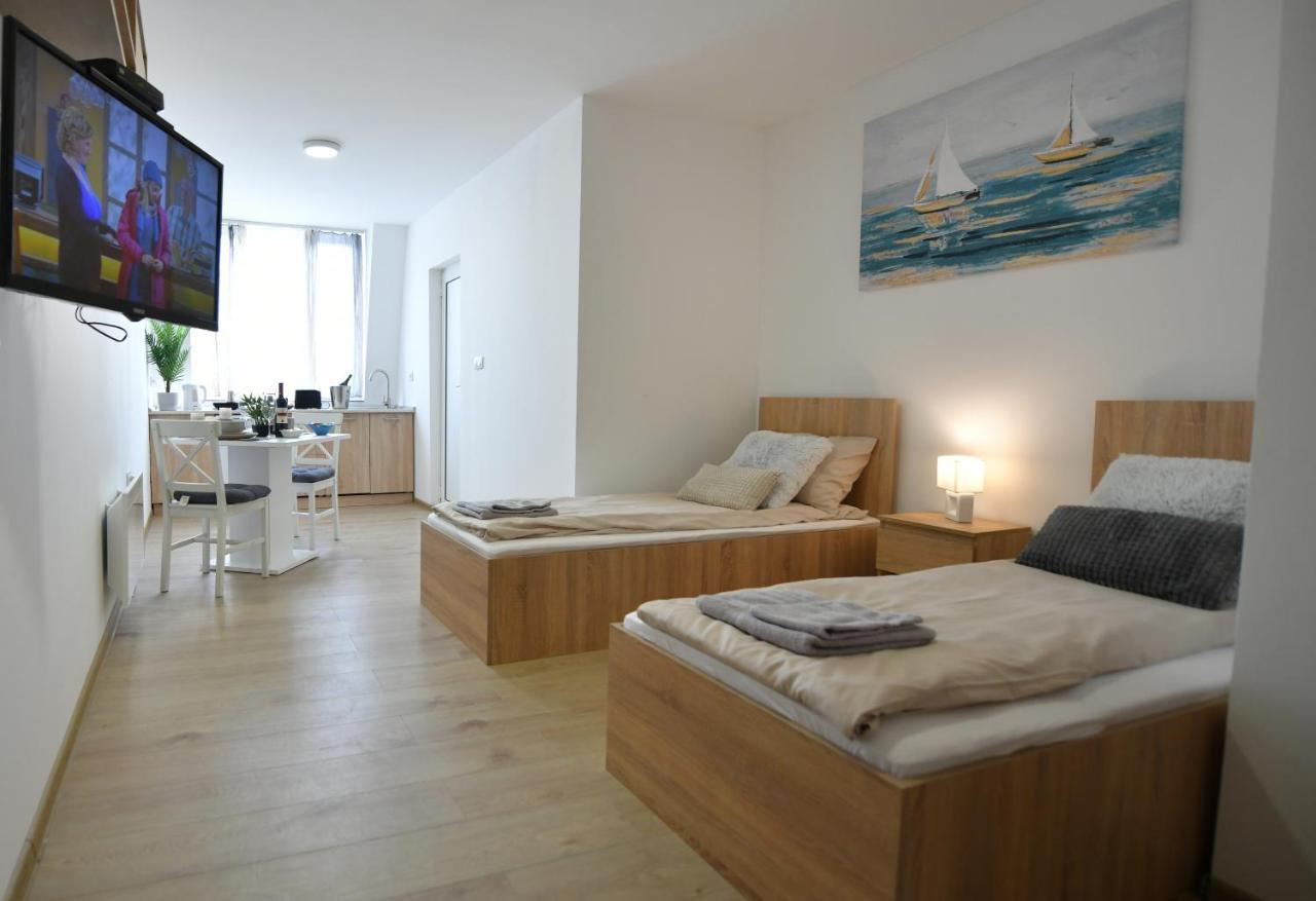 West In Apartments Čačak エクステリア 写真