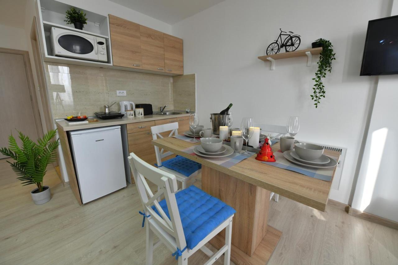 West In Apartments Čačak エクステリア 写真