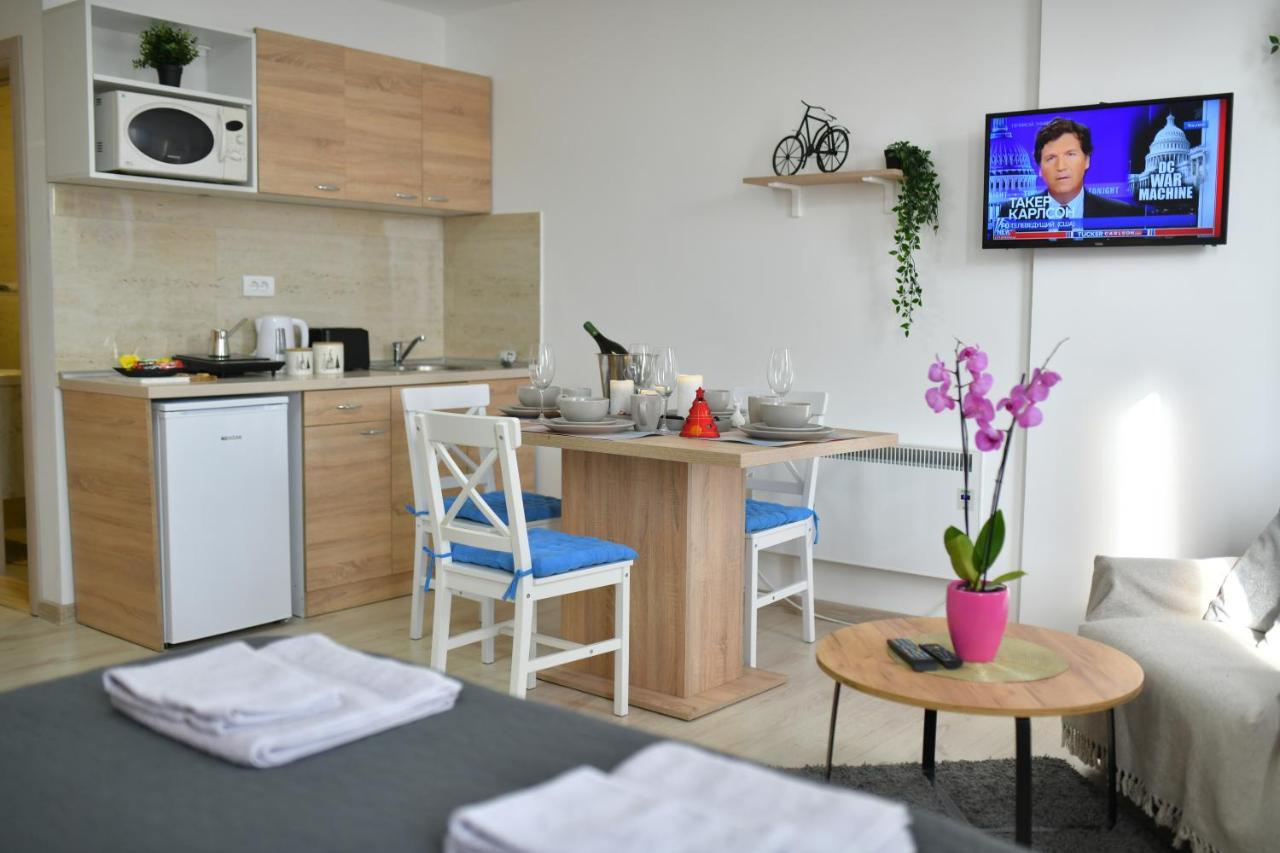 West In Apartments Čačak エクステリア 写真