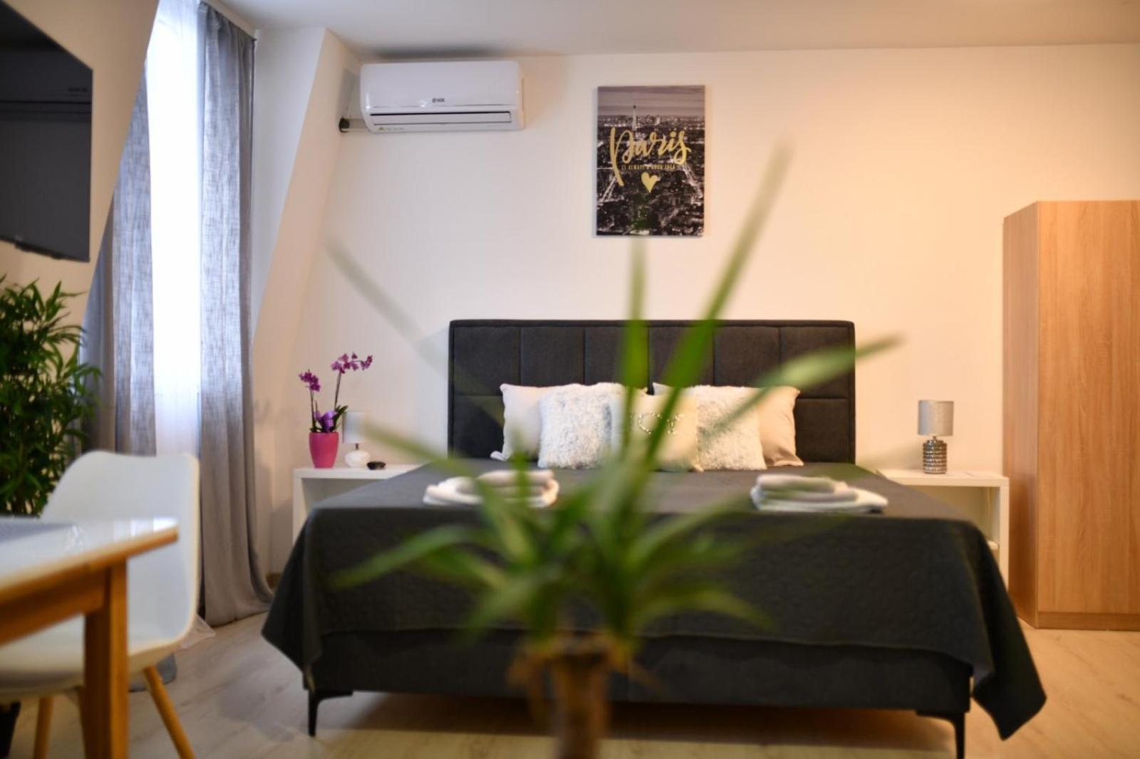 West In Apartments Čačak エクステリア 写真